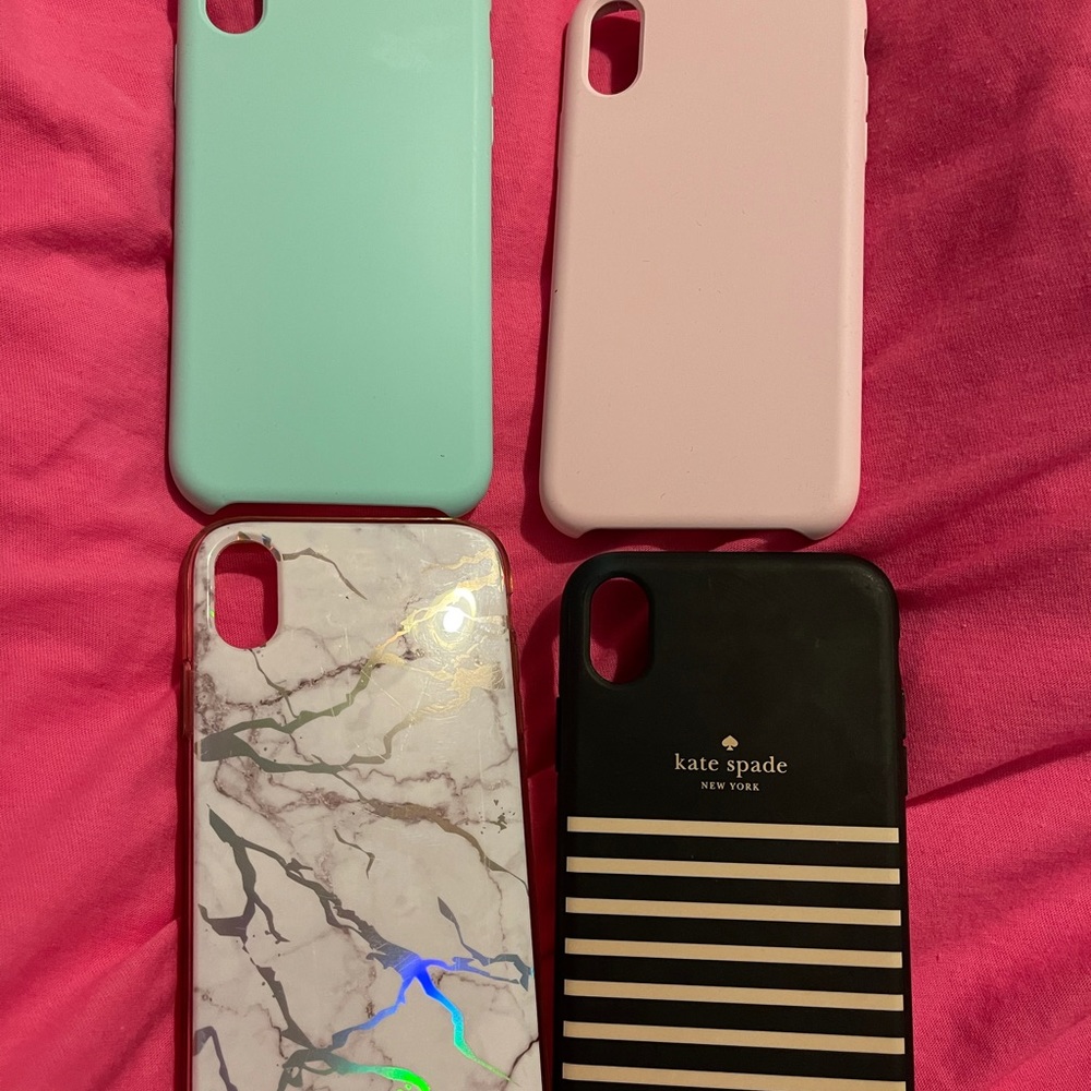 4 iPhone XR phone cases